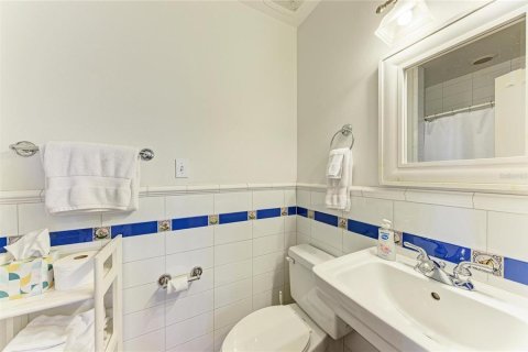 Condominio en alquiler en Anna Maria, Florida, 2 dormitorios, 92.9 m2 № 2094699 - foto 23