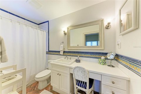 Condominio en alquiler en Anna Maria, Florida, 2 dormitorios, 92.9 m2 № 2094699 - foto 19