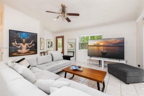 House in Tavernier, Florida 2 bedrooms, 104.05 sq.m. № 1704965 - photo 6