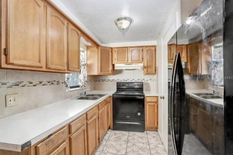Villa ou maison à vendre à Tampa, Floride: 3 chambres, 111.76 m2 № 2355737 - photo 5