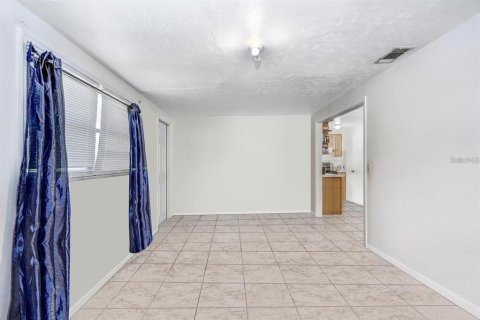 Villa ou maison à vendre à Tampa, Floride: 3 chambres, 111.76 m2 № 2355737 - photo 6