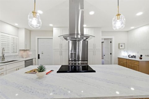 Casa en venta en Saint Petersburg, Florida, 3 dormitorios, 168.52 m2 № 2093162 - foto 5