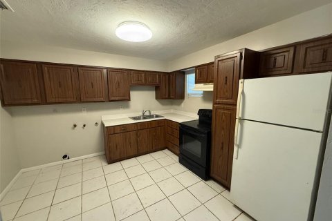 Casa en alquiler en Gainesville, Florida, 3 dormitorios, 102.19 m2 № 1916429 - foto 2