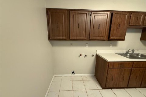 Снять в аренду виллу или дом в Гейнсвилл, Флорида 1 комната, 102.19м2, № 1916429 - фото 4