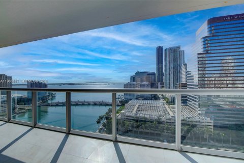 Condominio en alquiler en Miami, Florida, 2 dormitorios, 141.03 m2 № 1991414 - foto 28
