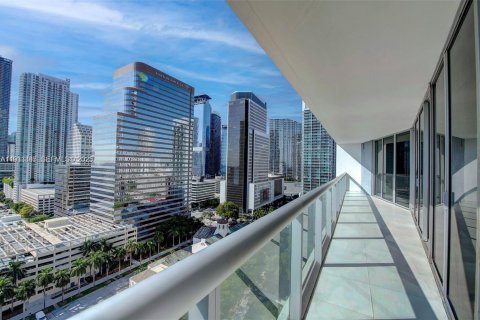 Condominio en alquiler en Miami, Florida, 2 dormitorios, 141.03 m2 № 1991414 - foto 30