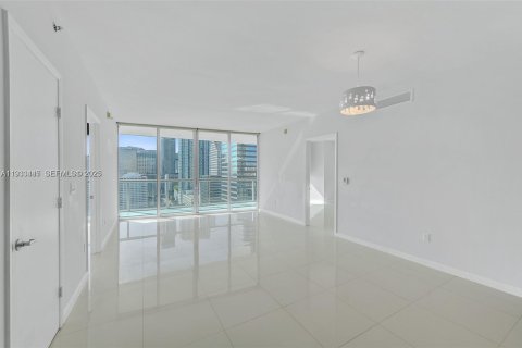 Condominio en alquiler en Miami, Florida, 2 dormitorios, 141.03 m2 № 1991414 - foto 7