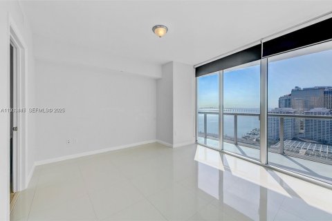 Condominio en alquiler en Miami, Florida, 2 dormitorios, 141.03 m2 № 1991414 - foto 22
