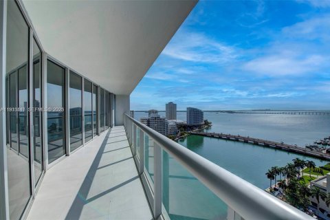 Condominio en alquiler en Miami, Florida, 2 dormitorios, 141.03 m2 № 1991414 - foto 29