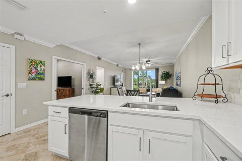 Condo in Punta Gorda, Florida, 2 bedrooms in BABCOCK NATIONAL № 2151900 - photo 6