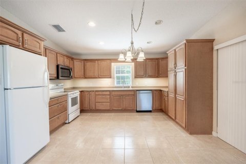 House in Davenport, Florida 2 bedrooms, 118.26 sq.m. № 1905955 - photo 7