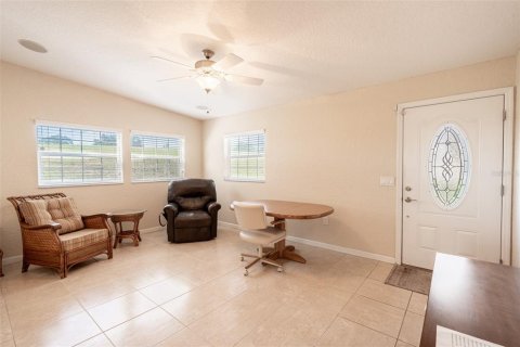 House in Davenport, Florida 2 bedrooms, 118.26 sq.m. № 1905955 - photo 3