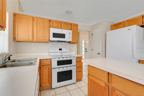 House in Kissimmee, Florida 3 bedrooms, 165.18 sq.m. № 1771074 - photo 21