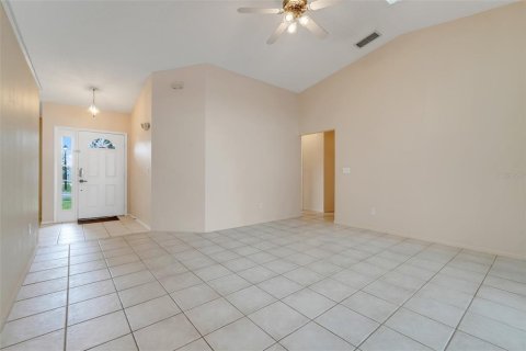House in Kissimmee, Florida 3 bedrooms, 165.18 sq.m. № 1771074 - photo 9