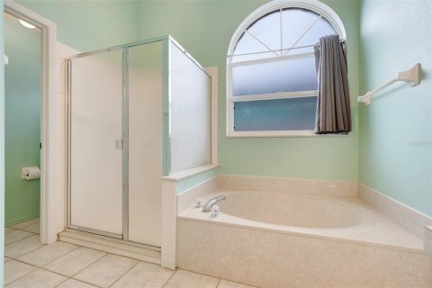 House in Kissimmee, Florida 3 bedrooms, 165.18 sq.m. № 1771074 - photo 24
