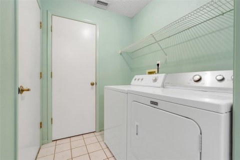 House in Kissimmee, Florida 3 bedrooms, 165.18 sq.m. № 1771074 - photo 27