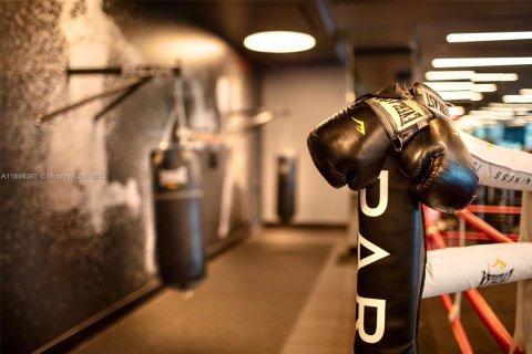 Copropriété à vendre à Miami, Floride: 3 chambres, 143.72 m2 № 1949314 - photo 19