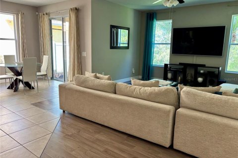 Casa en venta en Wesley Chapel, Florida, 4 dormitorios, 302.68 m2 № 1755448 - foto 17
