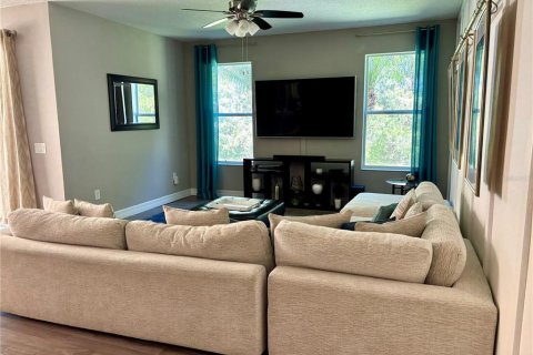 Casa en venta en Wesley Chapel, Florida, 4 dormitorios, 302.68 m2 № 1755448 - foto 15