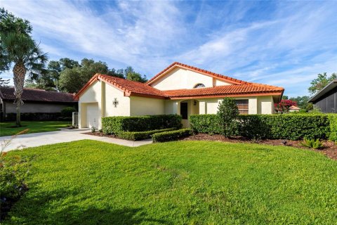 Villa ou maison à vendre à Orlando, Floride: 2 chambres, 164.81 m2 № 2201039 - photo 2