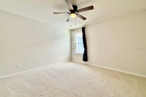 Снять в аренду виллу или дом в Ривервью, Флорида 5 спален, 322.09м2, № 2111049 - фото 30