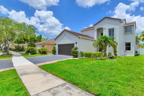 House in Weston, Florida 4 bedrooms, 186.92 sq.m. № 1785455 - photo 5