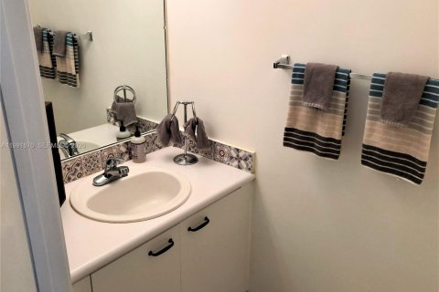 Adosado en alquiler en Weston, Florida, 3 dormitorios, 135.73 m2 № 2057255 - foto 16