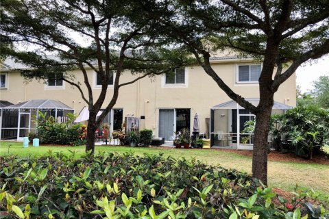 Adosado en alquiler en Weston, Florida, 3 dormitorios, 135.73 m2 № 2057255 - foto 3