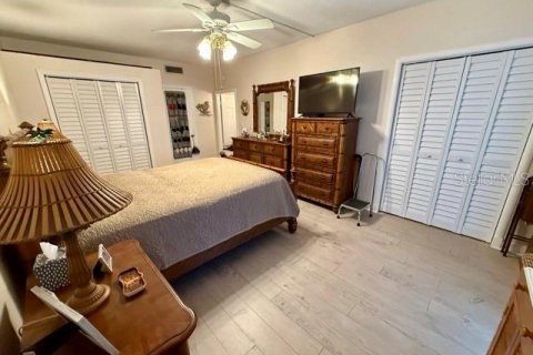 Condo in Daytona Beach, Florida, 2 bedrooms  № 1906429 - photo 26