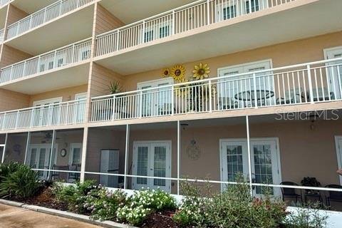 Condo in Daytona Beach, Florida, 2 bedrooms  № 1906429 - photo 3