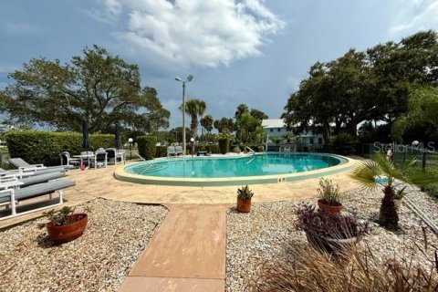 Condo in Daytona Beach, Florida, 2 bedrooms  № 1906429 - photo 5