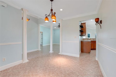 House in Clermont, Florida 4 bedrooms, 174.84 sq.m. № 1666608 - photo 11
