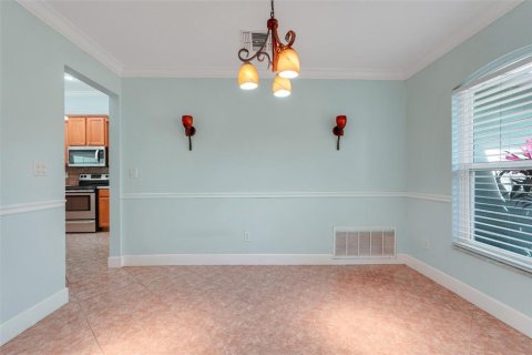 House in Clermont, Florida 4 bedrooms, 174.84 sq.m. № 1666608 - photo 12