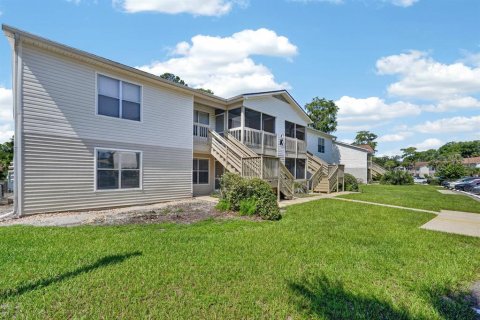 Condominio en venta en Daytona Beach, Florida, 2 dormitorios, 82.03 m2 № 2221143 - foto 3