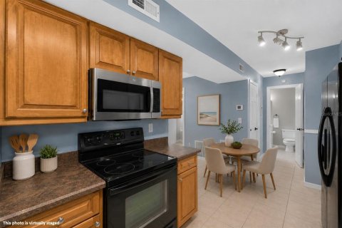 Condominio en venta en Daytona Beach, Florida, 2 dormitorios, 82.03 m2 № 2221143 - foto 10