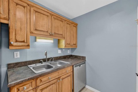 Condominio en venta en Daytona Beach, Florida, 2 dormitorios, 82.03 m2 № 2221143 - foto 12