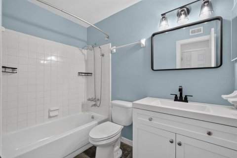 Condominio en venta en Daytona Beach, Florida, 2 dormitorios, 82.03 m2 № 2221143 - foto 25