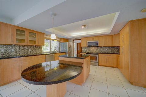 Снять в аренду виллу или дом в Пайнкрест, Флорида 4 спальни, 205.69м2, № 2024996 - фото 4