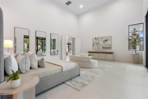 House in Davie, Florida 5 bedrooms, 540.51 sq.m. № 1817056 - photo 27