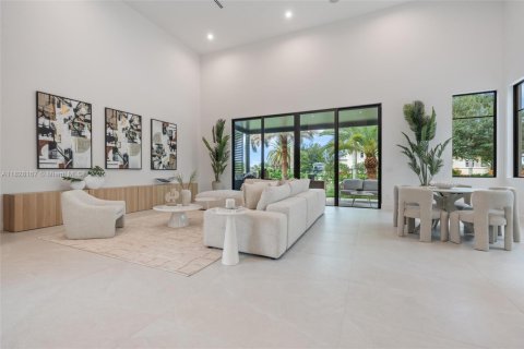 House in Davie, Florida 5 bedrooms, 540.51 sq.m. № 1817056 - photo 16