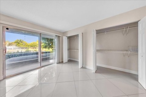 Condominio en venta en Coconut Creek, Florida, 1 dormitorio, 74.14 m2 № 2066015 - foto 21
