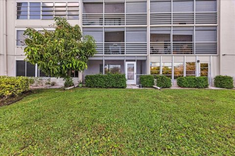 Condominio en venta en Coconut Creek, Florida, 1 dormitorio, 74.14 m2 № 2066015 - foto 27