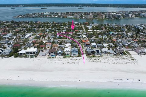 Villa ou maison à vendre à Clearwater, Floride: 4 chambres, 134.34 m2 № 2434688 - photo 2