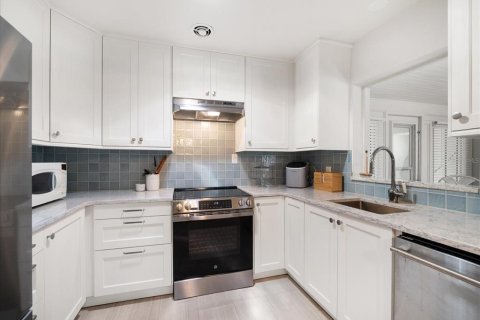 Villa ou maison à vendre à Clearwater, Floride: 4 chambres, 134.34 m2 № 2434688 - photo 3