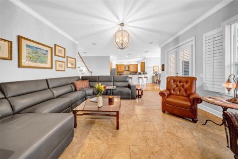 Casa en venta en Tampa, Florida, 4 dormitorios, 309.92 m2 № 1754980 - foto 19