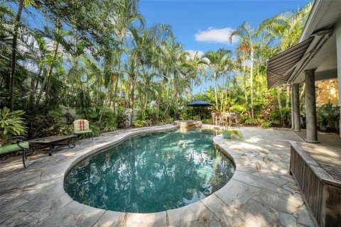 Casa en venta en Tampa, Florida, 4 dormitorios, 309.92 m2 № 1754980 - foto 30
