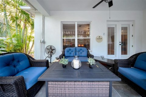 Casa en venta en Tampa, Florida, 4 dormitorios, 309.92 m2 № 1754980 - foto 28