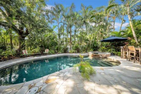 Casa en venta en Tampa, Florida, 4 dormitorios, 309.92 m2 № 1754980 - foto 26