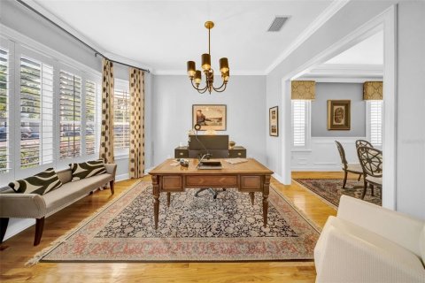 Casa en venta en Tampa, Florida, 4 dormitorios, 309.92 m2 № 1754980 - foto 5
