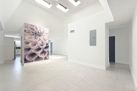 Купить виллу или дом в Купер-Сити, Флорида 5 спален, 223.15м2, № 1790207 - фото 8